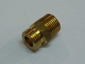 Raccordo nipples in ottone con filettatura dx/sx per uso gas. Misura: DX/SX 1/2 M. x 20/14
