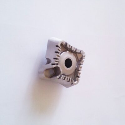 BRUCIATORE AUSILIARE PICCOLO QUADRATO PER NUOVI PIANETTI DI COTTURA ARISTON HOTPOINT monta piattello S0253