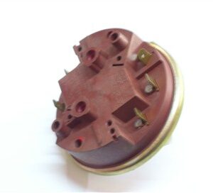 PRESSOSTATO 2LIV.6C ATT.CENTRALE SM4500 816210054 smeg